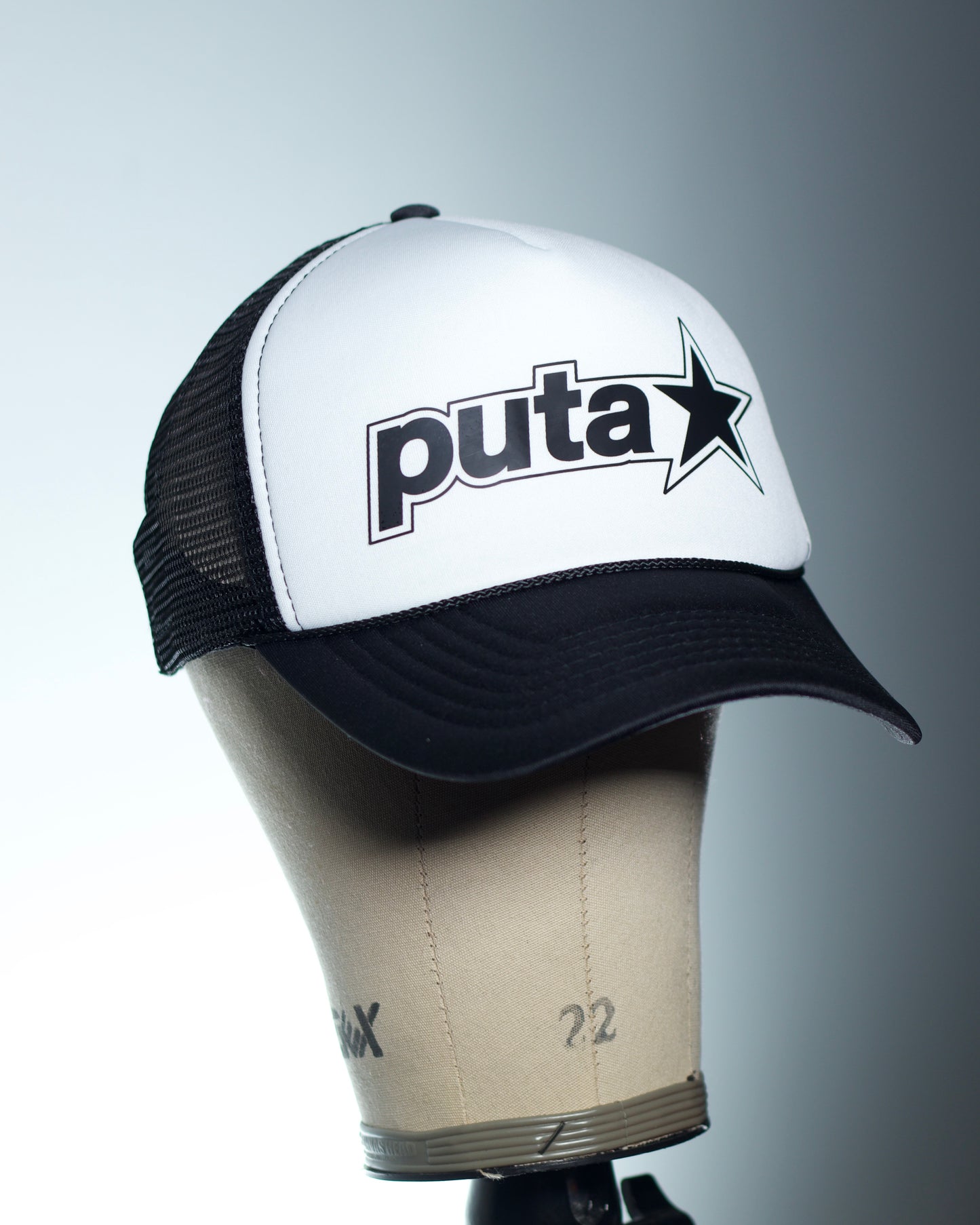 “PUTA” cap